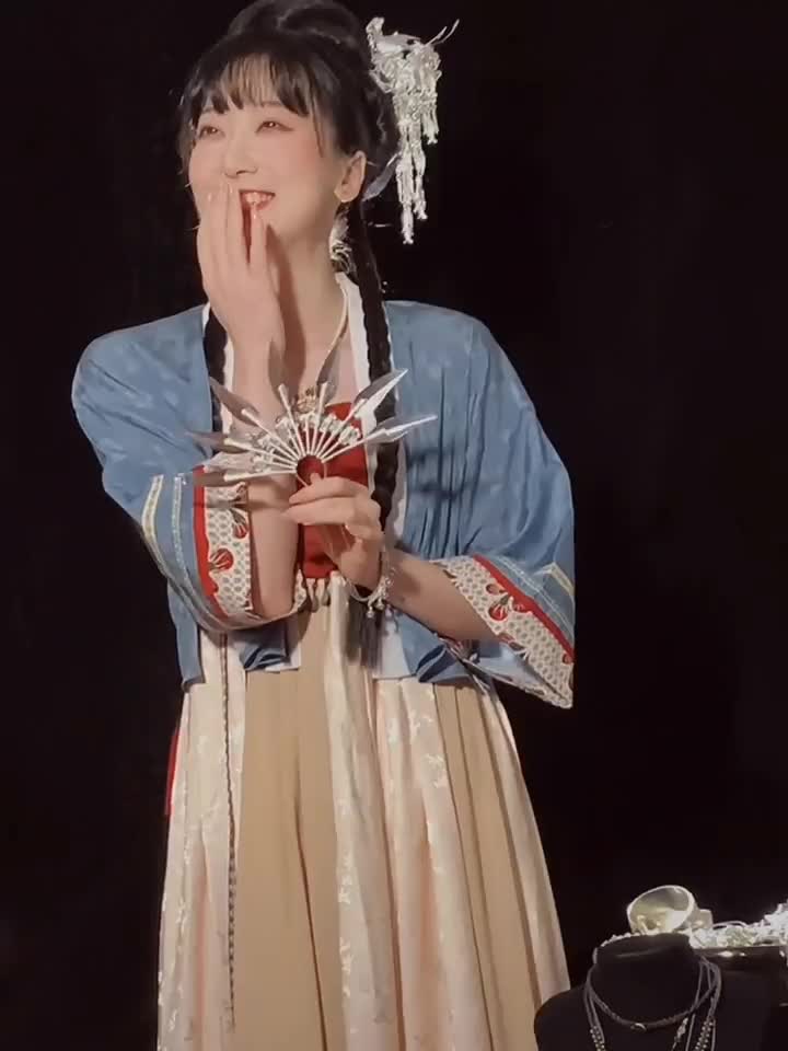 哦豁，好想发现了不得了的秘密