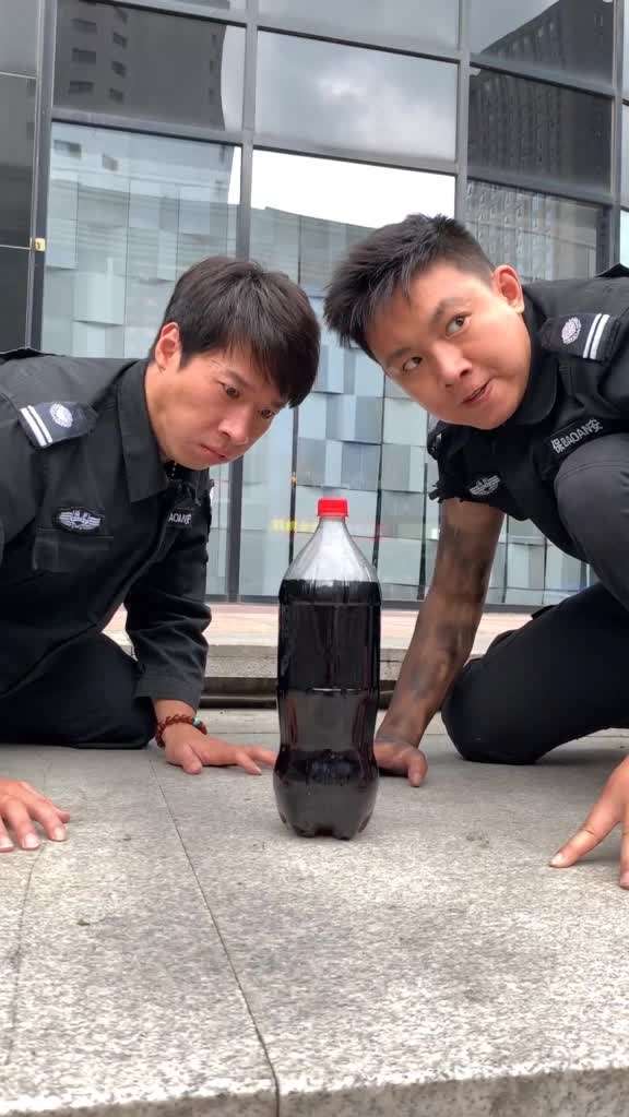 突破一千万粉丝就靠这个视频了，小编给给力吧！