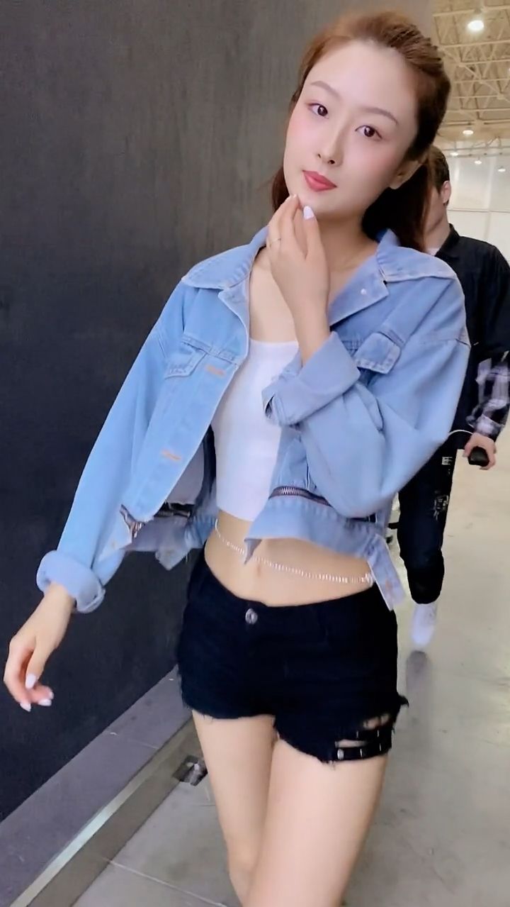 胡牌要胡大的，老婆要娶辣的