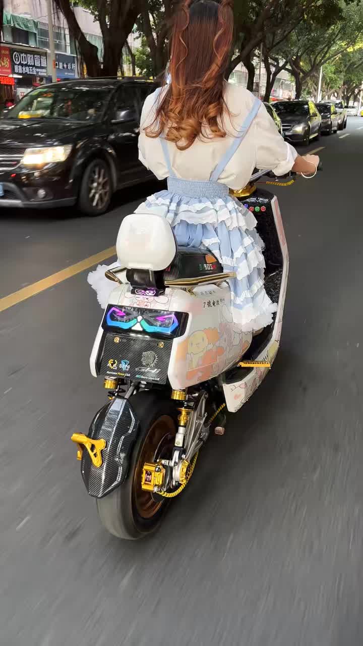 后来我才明白原来中置也可以炸街