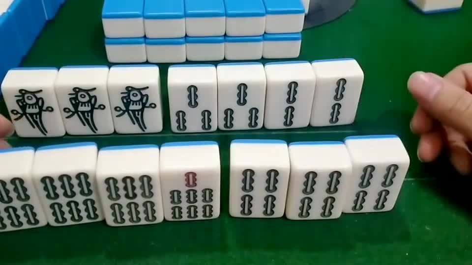 打麻将千万不能像这样，看到杠就开