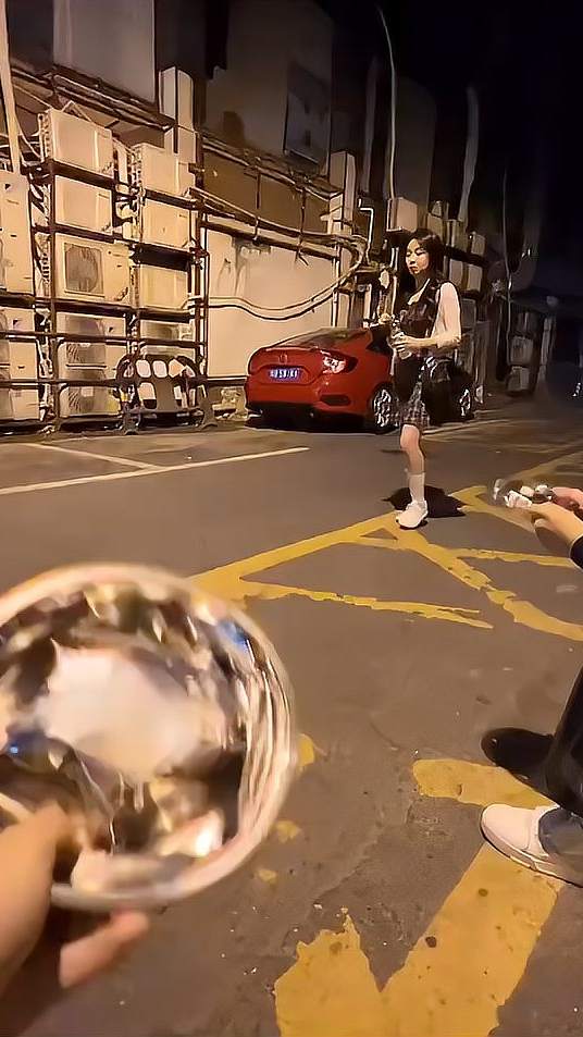 这年头，谁还没个兼职呢！