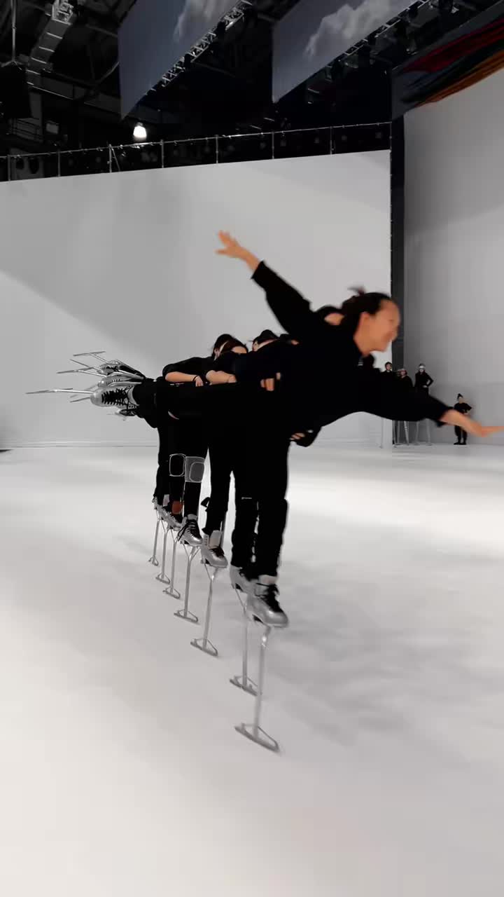 艾特你的菜鸡兄弟过来看