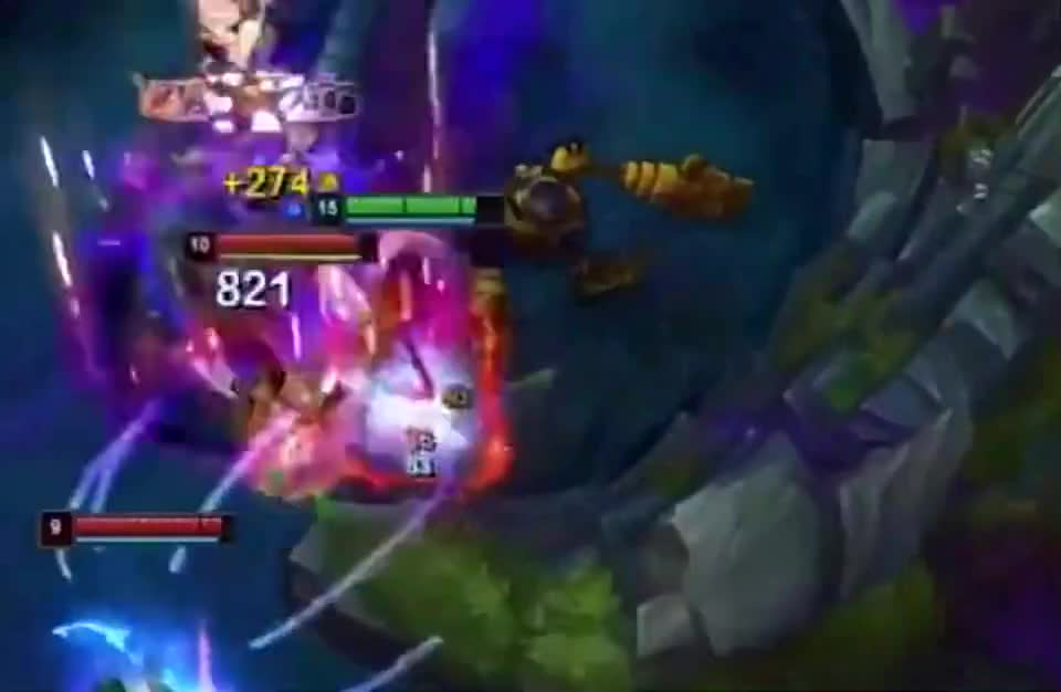 提莫：大哥，自己人啊，你劈我干嘛！