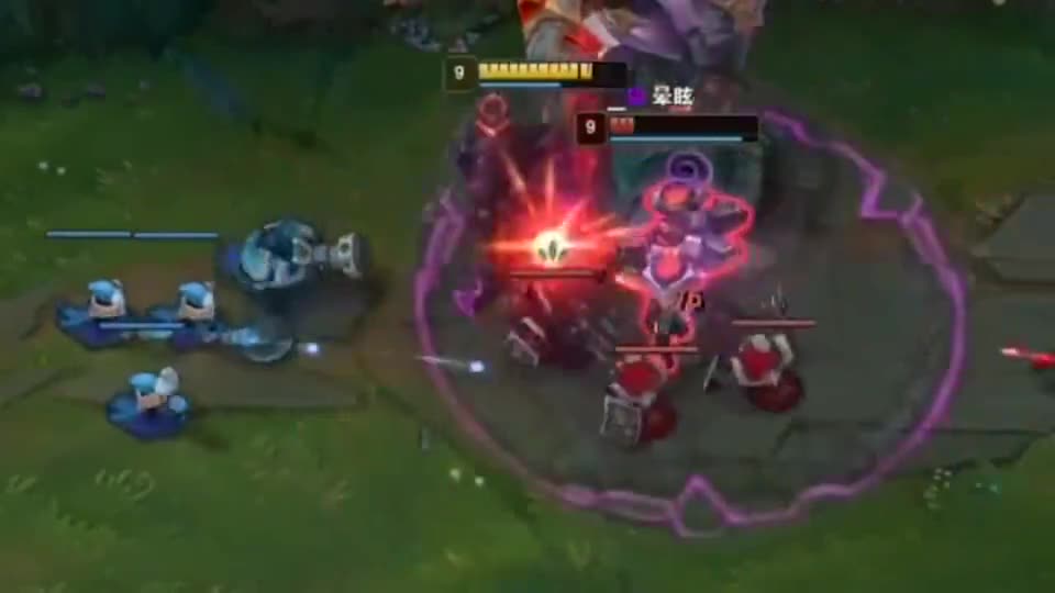 狗熊：这诺手明摆着送人头啊，看到我过来了还在淡定补兵，那我就不客气了