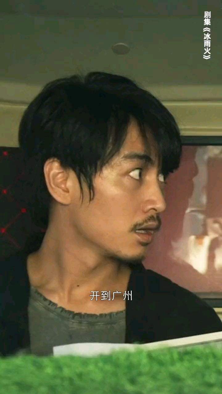 用直播当成监视器，还是你们会玩