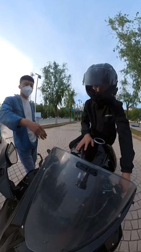 这摆明是针对我啊！