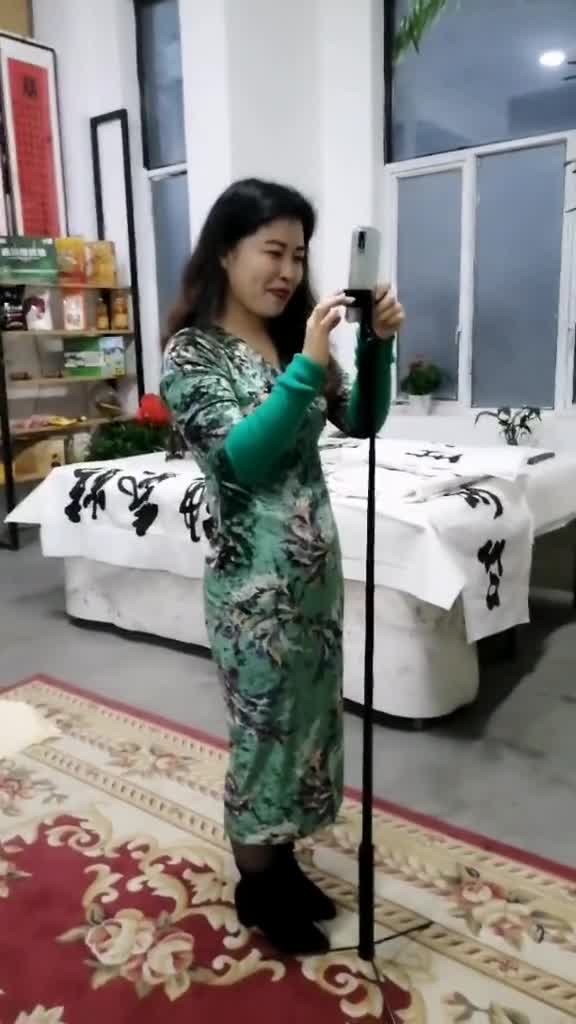 第一次试播感觉还不错还不会上架小黄车会的朋友能告诉我直播时怎么上小黄车吗