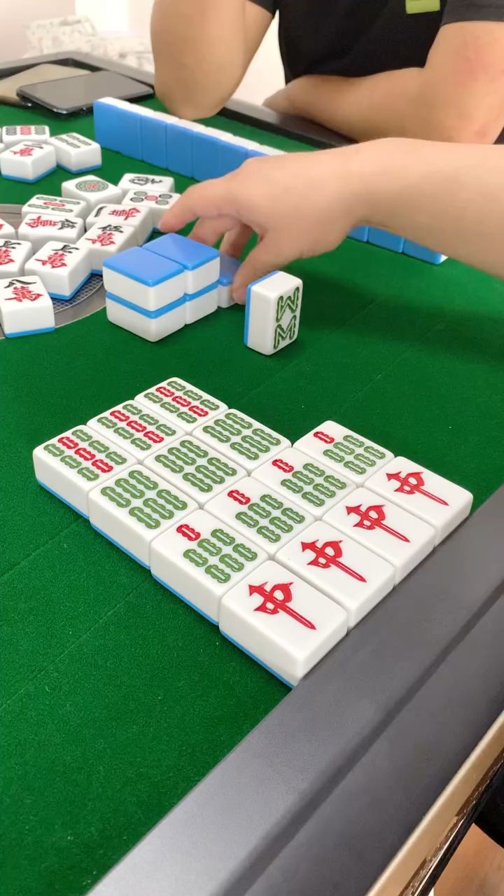 看我这牌治治你的自信