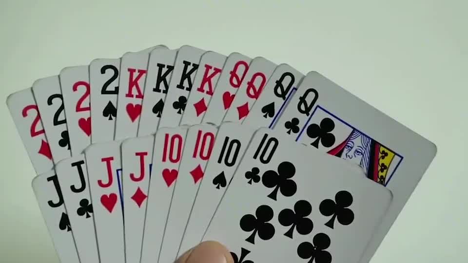 手拿这样的绝世好牌，高手都会这样出，多钓出来双农好几炸