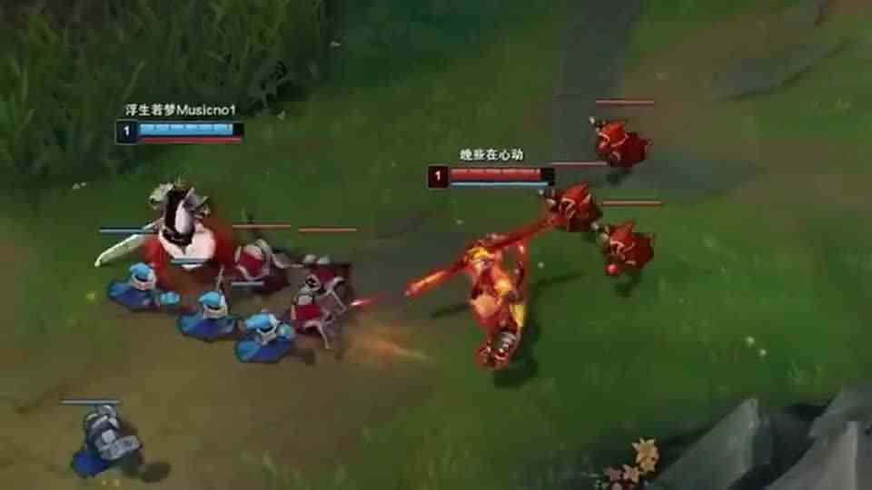 碰到这样的欧皇蛮子，什么走位操作都是白给！