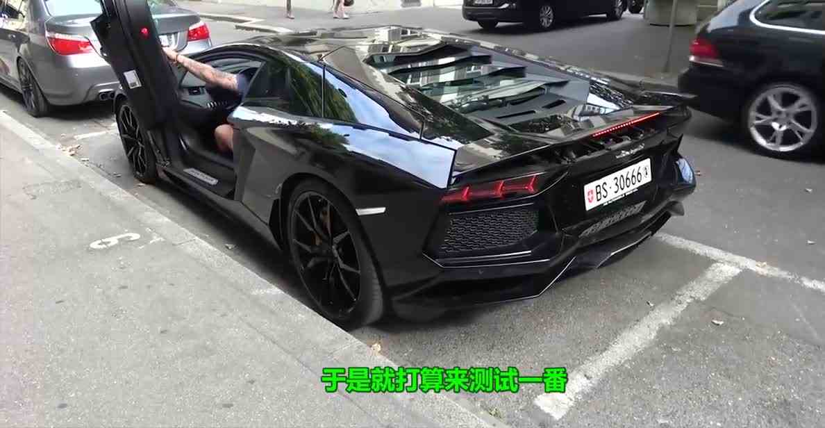 兰博基尼VS玩具车，谁才是真正的道路之王？结果让人出乎意料！