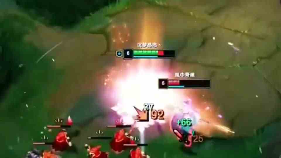 上单剑姬对线武器大师，本想秀一波一秒四破，结果被武器捶的脑瓜子响！