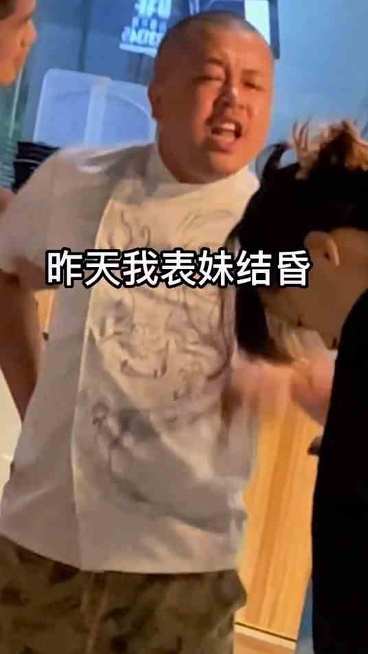你知道我这几天怎么过的吗？！我都这样了她还找我预支啊