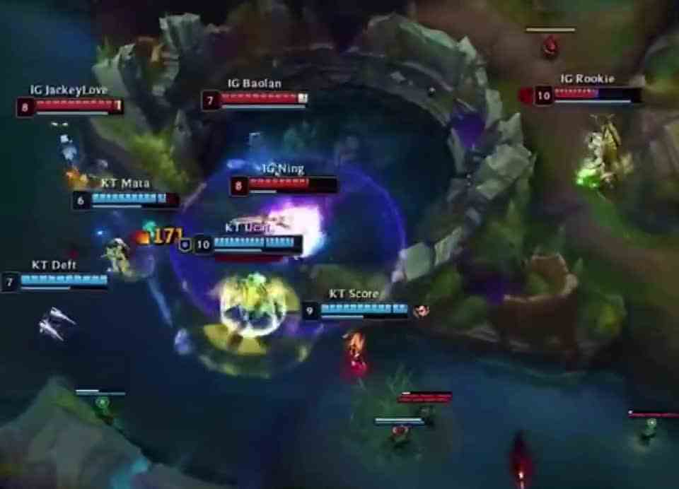 那年IG掀翻了不可战胜的KT，打破了韩国队伍统治地位