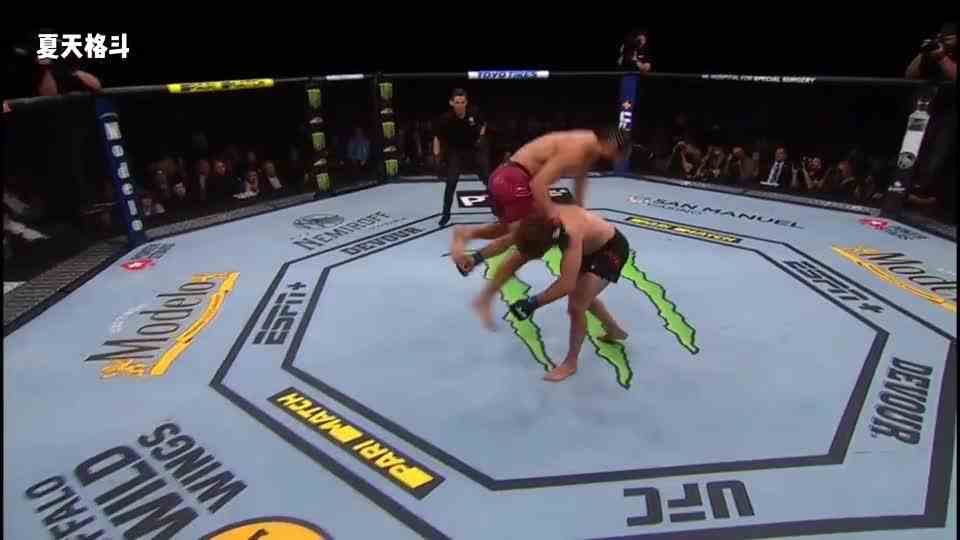 UFC狠人马达两次残暴KO，一次比一次狠，两位全都深度入眠