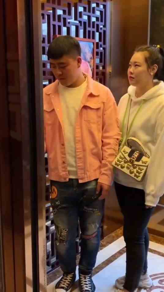 我是无缘无故哎顿揍