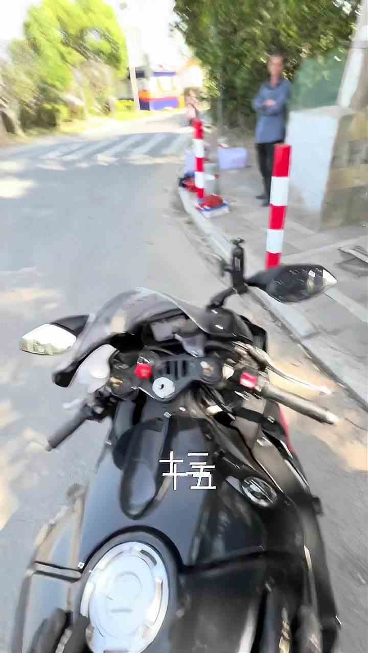 我不就随便拿一点吗，怎么还追上来了