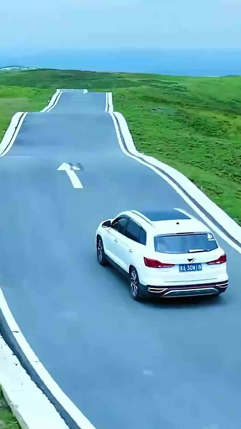 发现一条奇特的波浪路，这条路差点让我起飞