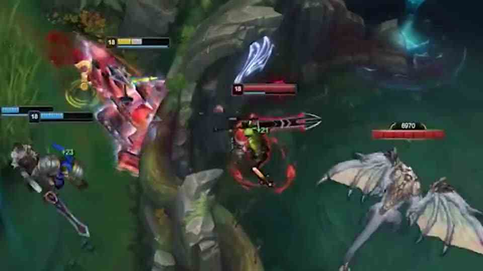 敌方的皇子只是有点瞎，我方的蝎子那是真傻啊！