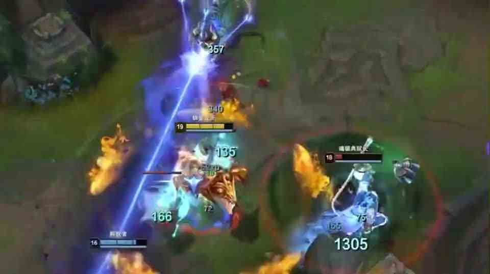 对面：这是人类能做到的走位？