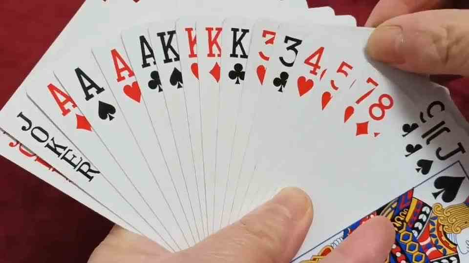 想套下家一炸，只有拆双王