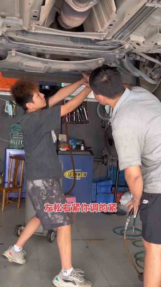 这不是我儿子，也不是我小舅子，这是老天派来的爷爷