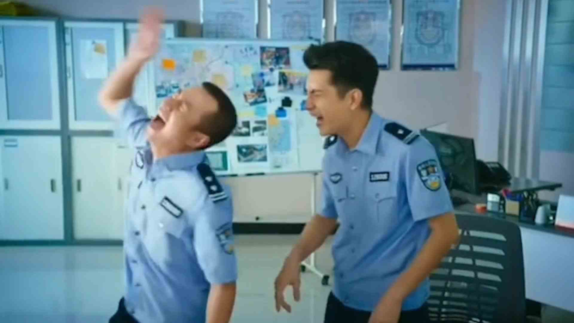 奥特曼大战僵尸！这是什么神仙体验？