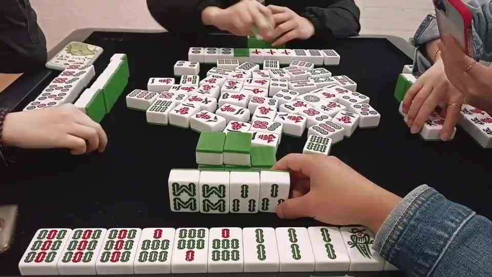 麻将：手够砍不？