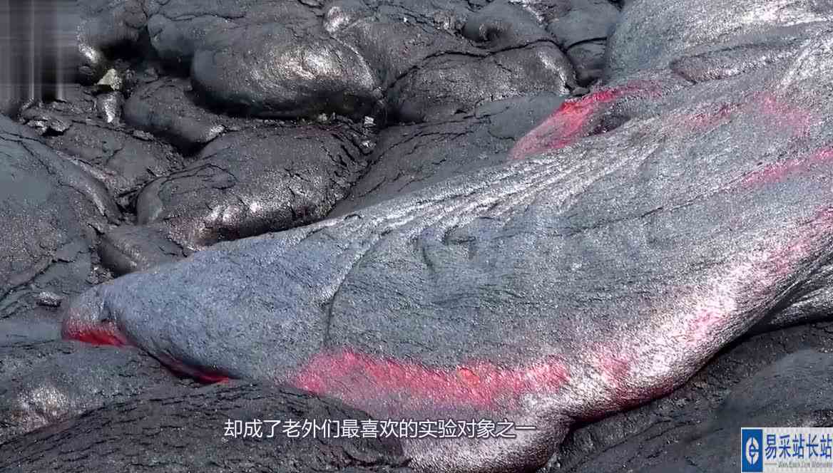 岩浆能打造出一把“黑曜石战斧”吗？小哥亲自试验