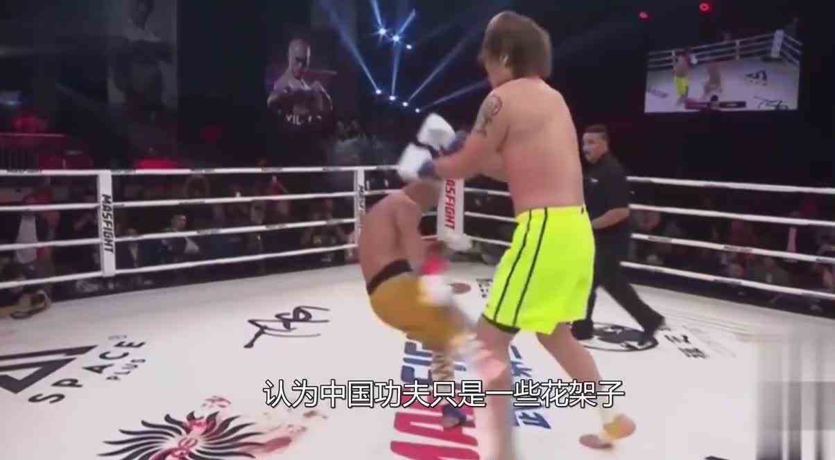 韩国巨兽挑衅泰森，侮辱中国功夫，却被1米55小萝莉打败