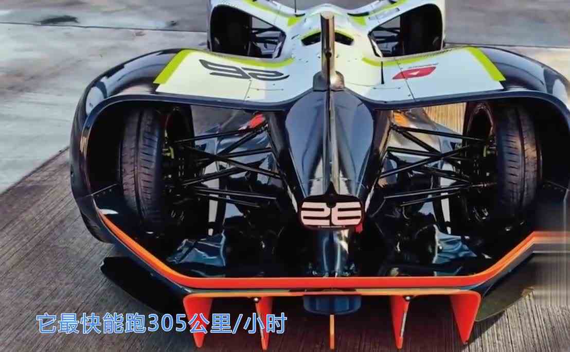 风驰电掣的无人F1赛车，速度与激情的完美结合，你见过吗？
