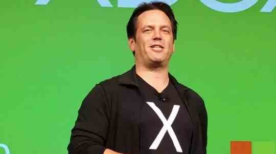 Xbox老大愿意向索尼承诺:COD将长期留在PS平台上