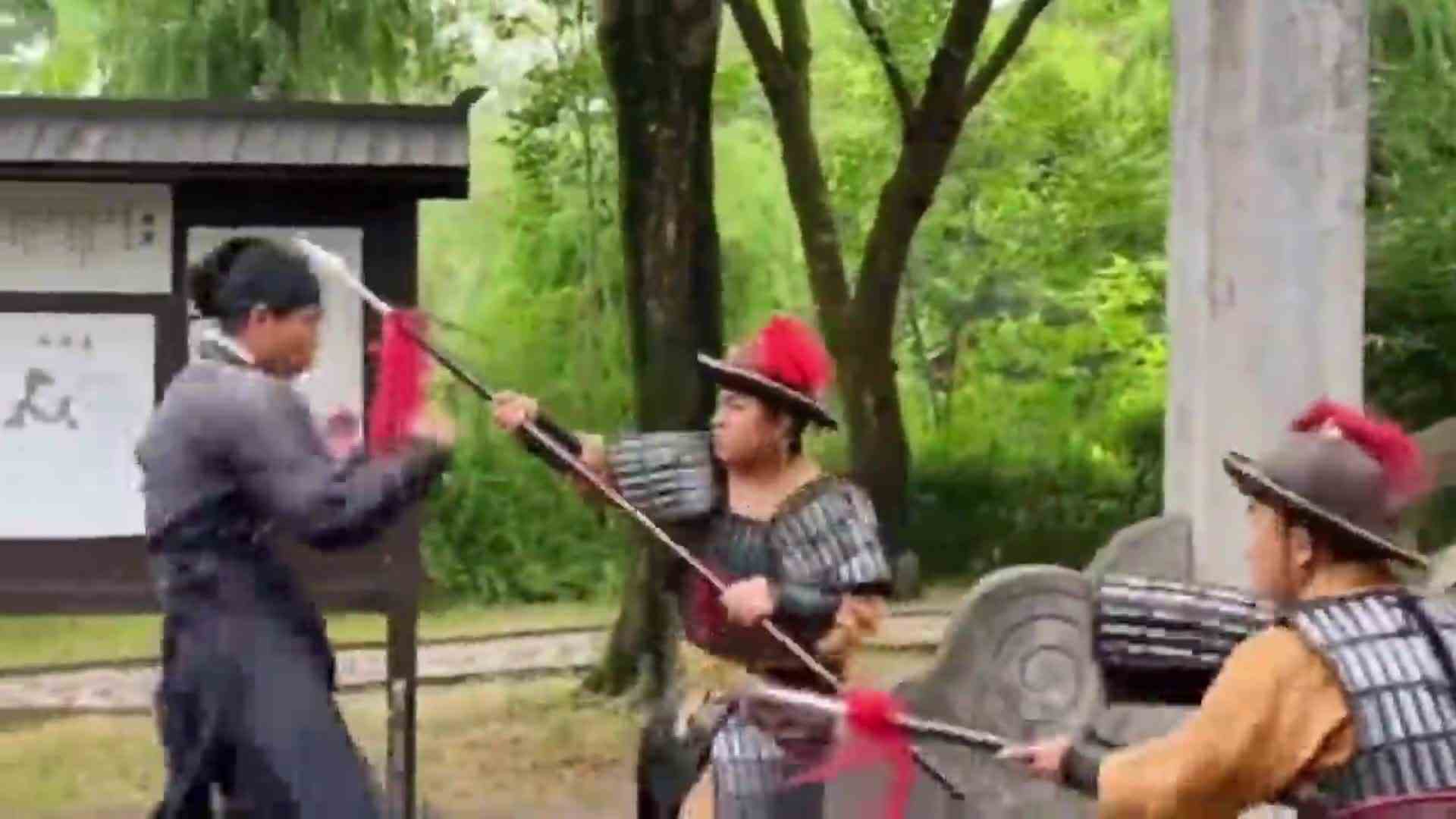 又是只有我受伤的一天！攒够钱我一定要辞职。