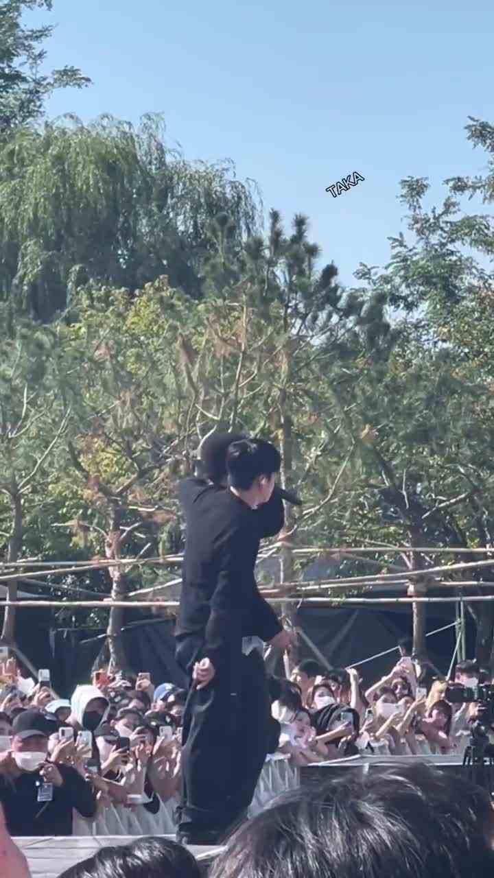 芋圆仔曲奇 上来先打119摇人