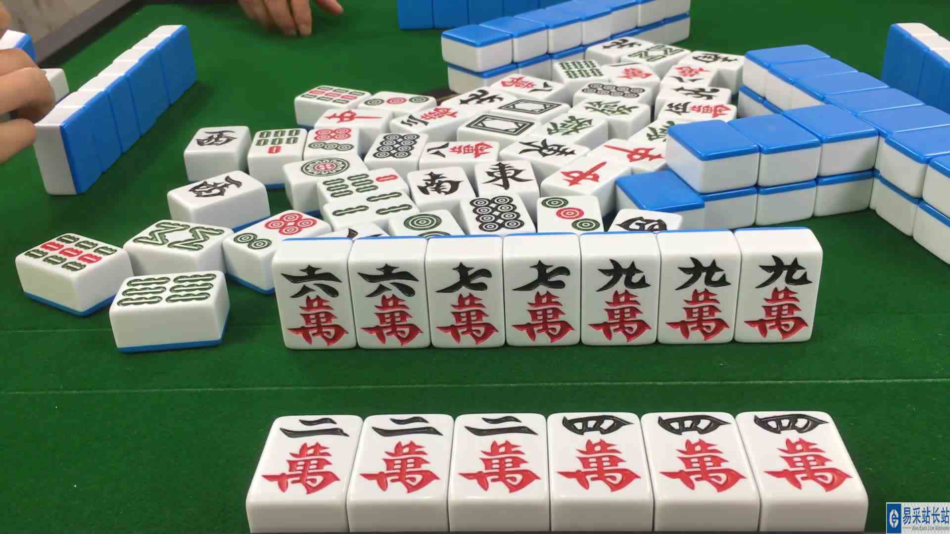 麻将：傻子牌太无敌了，忍不住喝杯茶，这牌还需要操作吗？