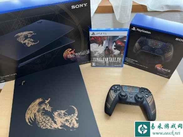 玩家晒《FF16》PS5限定套装 烫金外壳帅气远超官图！
