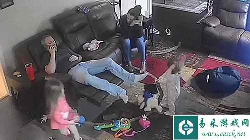 通往二次元的入口 动图 我还以为下半截衣服会掉呢