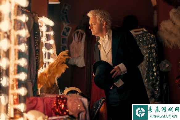 《好兆头》第二季曝新剧照 好基友轮流化妆间照镜子？