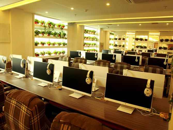 富勒光磁微动 解游戏网咖设备耐用度不足之痛