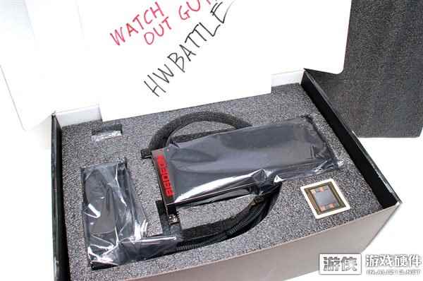 AMD双核大杀器新旗舰显卡开箱　980Ti也是辣鸡