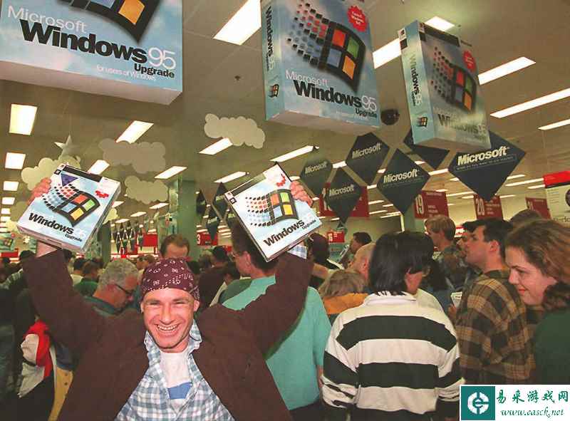 为了跑《毁灭战士3D》 黑客将Win95移植到叉盒上