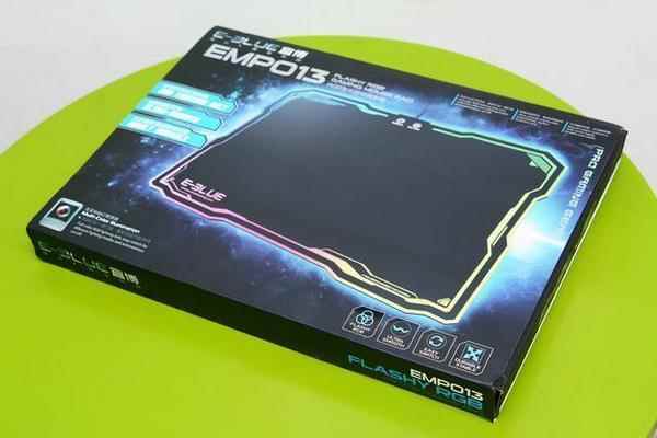 宜博EMP013鼠标垫开箱图赏！自带RGB灯效 价格喜人