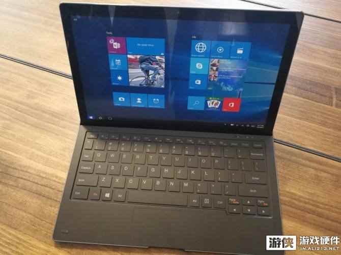 MWC 2017：阿尔卡特发布企业级Win10平板电脑新品