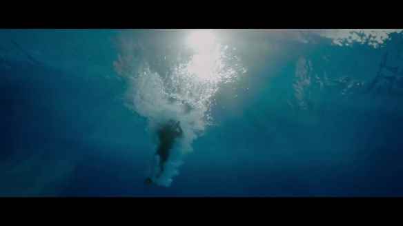 《巨齿鲨2》曝北美预售预告 八爪鱼VS大鲨鱼谁能赢？