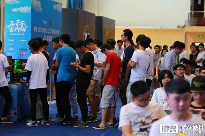 精彩纷呈！2017影驰高校电竞巡游趴郑州站火热依旧