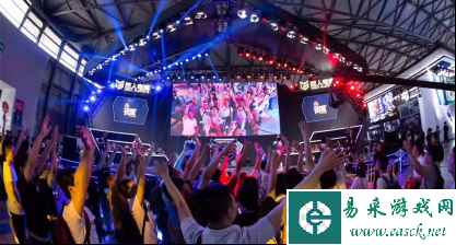 CJ2017：逆天狂潮！三星CHG90超长带鱼屏成定海神针