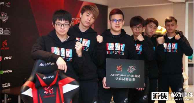 傲风助力FW、ahq晋级S7！傲风军团整装待发