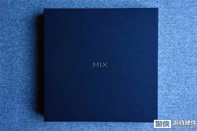 全面屏2.0颜值如何？小米MIX 2开箱图赏抢先看！
