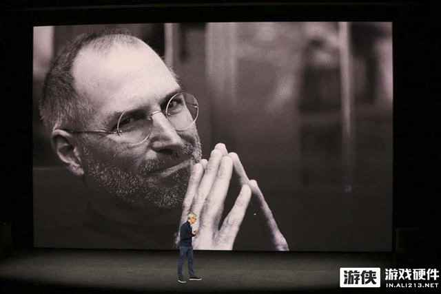 苹果发布会回顾：iPhone X登峰造极 国行8388元起